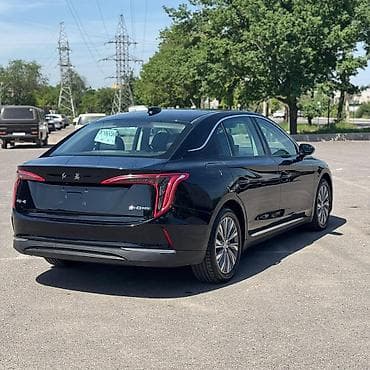 Huanghai: Huanghai : 2022 г., 0.7 л, Автомат, Электромобиль, Седан — 4