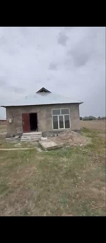 возьму в аренду кафе: Одноэтажный дом на просторном земельном участке. - Планировка: вход — 1