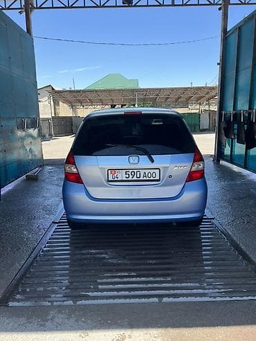 mini cuper: Honda Fit: 2002 г., Автомат, Хэтчбэк — 3