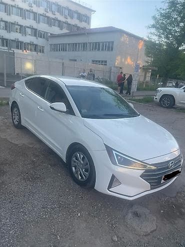camry 2010: Hyundai Elantra: 2019 г., 2 л, Автомат, Бензин, Седан — 10