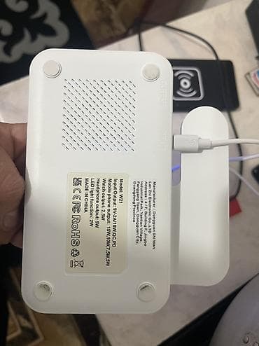 Уюлдук телефондор үчүн аксессуарлар: Зарядка беспроводная 3в1 Телефон Часы Наушники 1500с В черном и в — 4