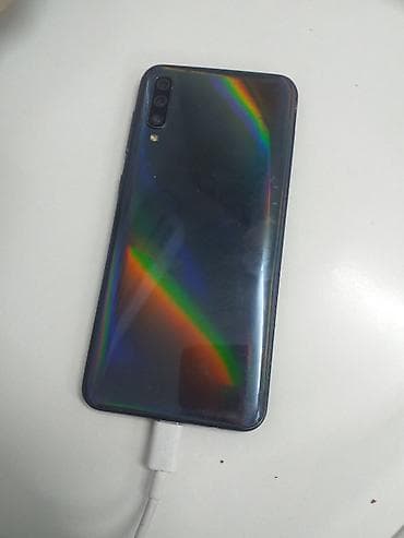 Samsung Galaxy A50, Б/у, 64 ГБ, цвет - Черный, 2 SIM — 1