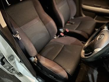евро 5: Toyota Ist: 2003 г., Автомат, Бензин, Хэтчбэк — 3