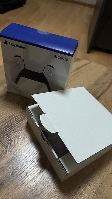 PS5 (Sony PlayStation 5): Продается От Сони плейстейшн 5 — Джостики — остались 2 шт — 1 — 2