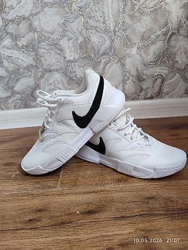 Мужские кроссовки, 41, Nike, Новый, цвет - Белый, Бесплатная доставка