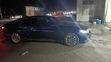 Транспорт: Honda Accord: 2019 г., 2 л, Вариатор, Гибрид, Седан — 7