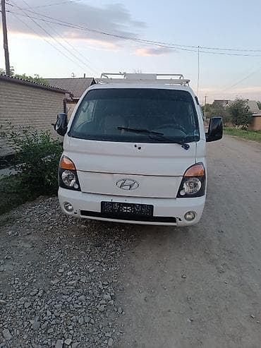 спринтер эвокуатор: Легкий грузовик, Hyundai, Стандарт, 1,5 т, Б/у — 1