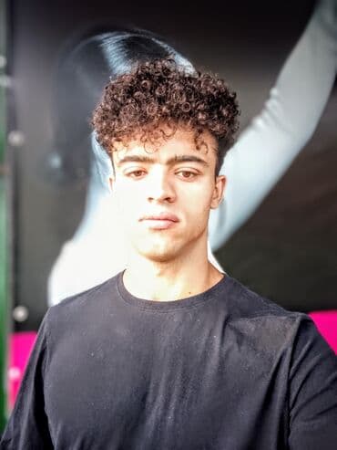 element 5: Фото модель. Модель для рекламы одежды, заведений и рекламы — 3