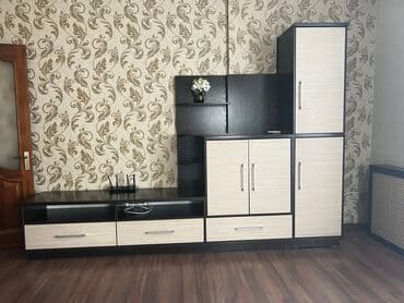 срочно связи переездом: Гарнитур для зала, Новый, Тумба под ТВ, Шкаф, ДСП, Самовывоз, цвет - Бежевый — 1