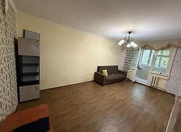 1 комната, 38 м², 3 мкр 104 серия, 2 этаж, Старый ремонт — 1