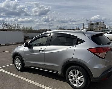 camry 7: Honda Vezel: 2018 г., 1.6 л, Вариатор, Бензин, Кроссовер — 3