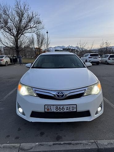 Toyota Camry: 2014 г., 2.5 л, Автомат, Гибрид, Седан