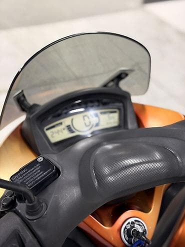 3х колесный: Тип скутера Yamaha, 125 куб. см, Бензин — 9