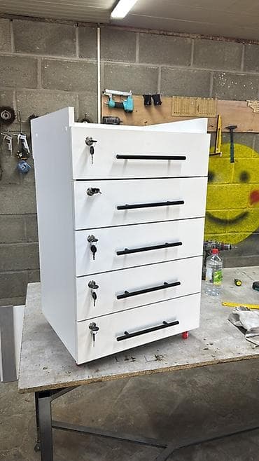 книжная полка бишкек: Тележка-органайзер на колесах, Железо — 3