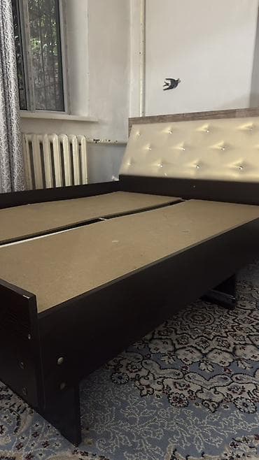 Дом и сад: Двуспальная кровать с мягким изголовьем Размер 160×200 см (каркас под — 1