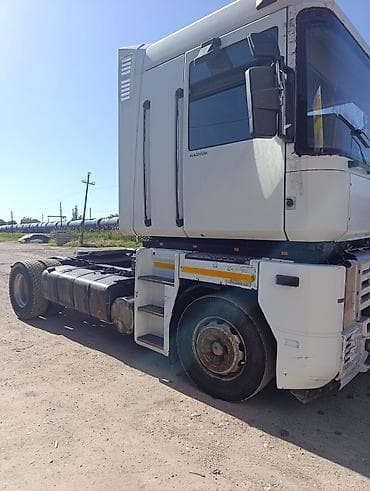 рено тиягач: Тягач, Renault, Без прицепа — 1