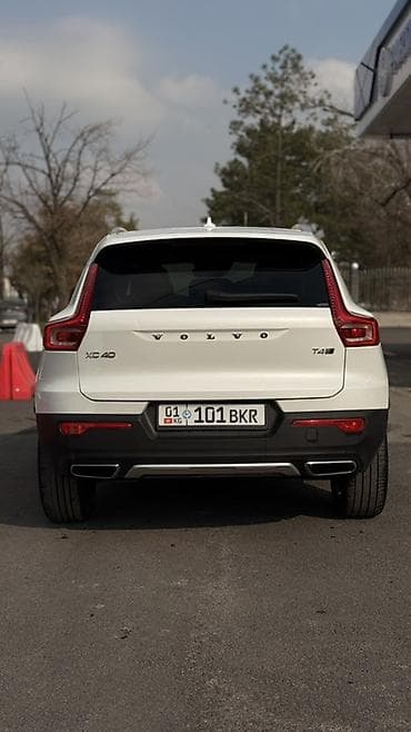 активная пена: Volvo XC (Cross Country): 2020 г., 2 л, Автомат, Бензин, Кроссовер — 2