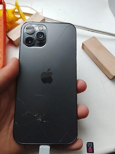 iphone telefon: IPhone 12 Pro, 128 ГБ, Графит, Чехол — 3