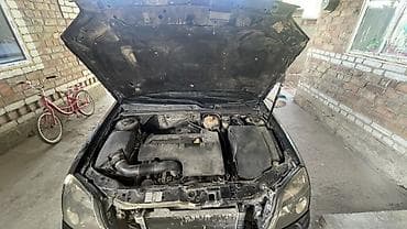 Opel Vectra: 2004 г., 2.2 л, Механика, Бензин, Седан at lalafo.kg Opel Vectra: 2004 г., 2.2 л, Механика, Бензин, Седан