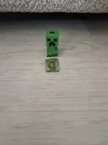 Коллекционная мини-фигурка Minecraft — Крипер + карточка персонажа. -