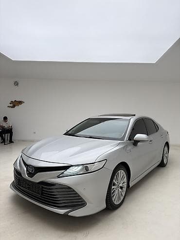Toyota Camry: 2018 г., 2.5 л, Автомат, Бензин, Седан at lalafo.kg Toyota Camry: 2018 г., 2.5 л, Автомат, Бензин, Седан