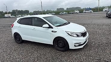 Продажа авто: Kia Rio: 2017 г., 1.6 л, Автомат, Газ, Хэтчбэк — 2