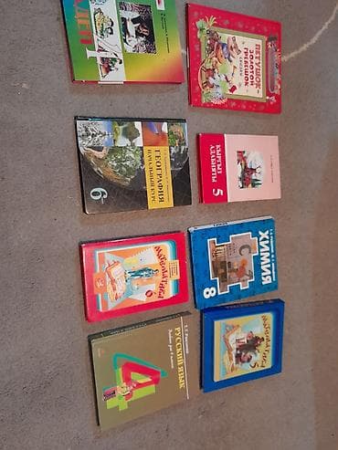 solutions elementary: Отдам каждую по 200. В комплекте на фото: - География. Начальный — 1