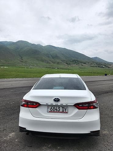 Продажа авто: Toyota Camry: 2021 г., 2.5 л, Вариатор, Бензин, Седан — 4