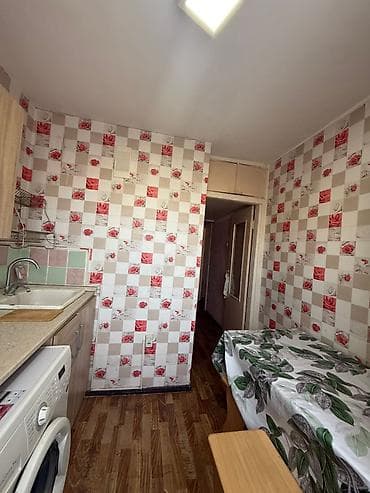 3 комнаты, 58 м², 104 серия, 4 этаж, Старый ремонт — 9