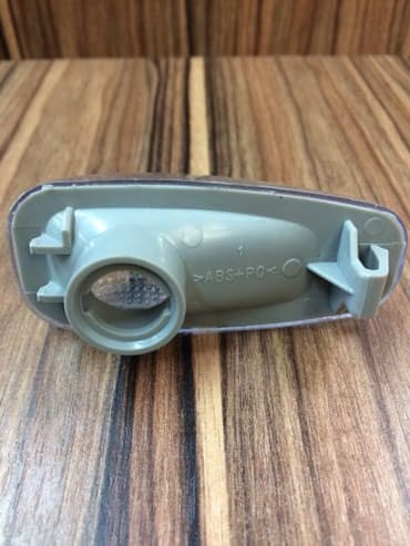 инжектор авто: Повторитель ( мален) поворотника на Спринтер Мерседес Бенц (белый) — 3