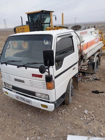 купить грузовой автомобиль с манипулятором бу: Грузовик, Mazda, Дубль — 6