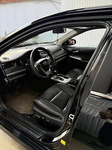 Toyota Camry: 2012 г., 2.5 л, Автомат, Бензин, Седан — 6