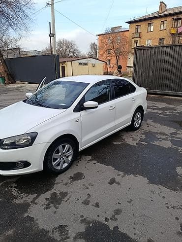 Volkswagen Polo: 2012 г., 1.6 л, Автомат, Бензин, Седан