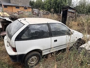 suzuki samurai: Suzuki Swift: 1990 г., 1.3 л, Механика, Бензин, Хэтчбэк — 2