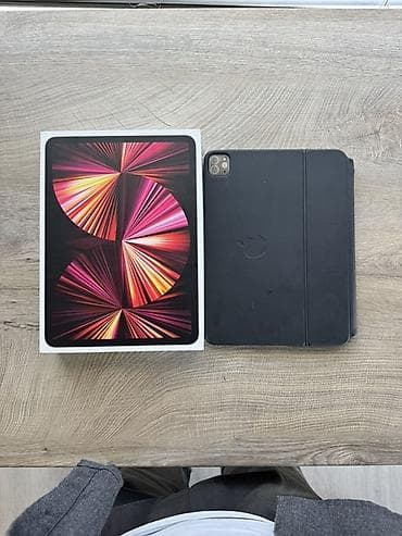 iphone 9: Планшет, Apple, память 128 ГБ, 10" - 11", 5G, Б/у, Классический цвет - Черный — 2