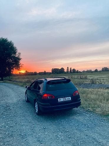 TOYOTA AVENSIS — 1