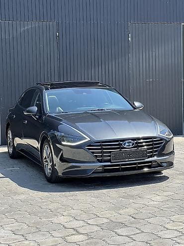 Hyundai Sonata: 2019 г., 2 л, Автомат, Газ, Седан