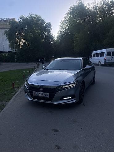 Транспорт: Honda Accord: 2018 г., 1.5 л, Автомат, Бензин, Седан — 7