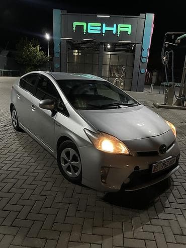 toyota гибрид: Toyota Prius: 2012 г., 1.8 л, Вариатор, Гибрид, Хэтчбэк — 1