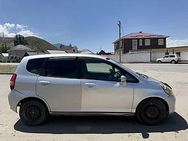 raf simons: Honda Fit: 2001 г., Автомат, Бензин, Хэтчбэк — 4