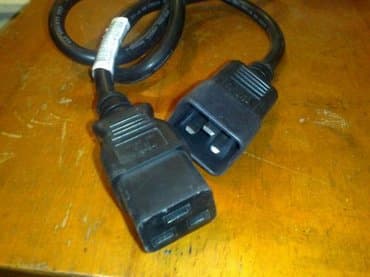 сушилка для вещи: Штекера, шнуры питания — 1