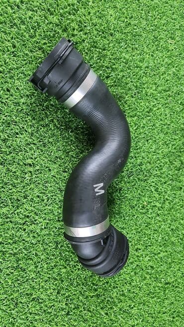 блок предохранителей: Патрубок Е60lci N52N Год 25 780 В отличном состоянии, очень большой — 2