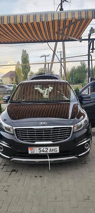 Kia Carnival: 2017 г., 2.2 л, Автомат, Дизель, Минивэн — 3