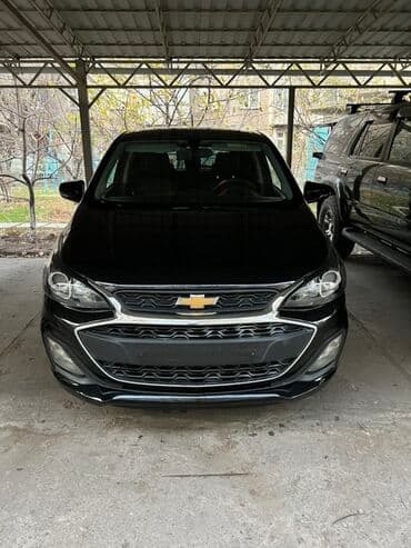 машина обмен на телефон: Chevrolet Spark: 2019 г., 1 л, Вариатор, Бензиновая, Хэтчбэк — 1
