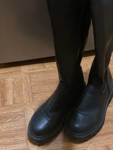 обувь для охоты: Сапоги- ботфорты. Высокое голенище,кожаные утеплённые . Размер38. Как — 4