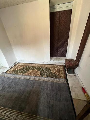 Сниму комнату: Комната с печным отоплением и отдельным входом. Описание: - Две — 6