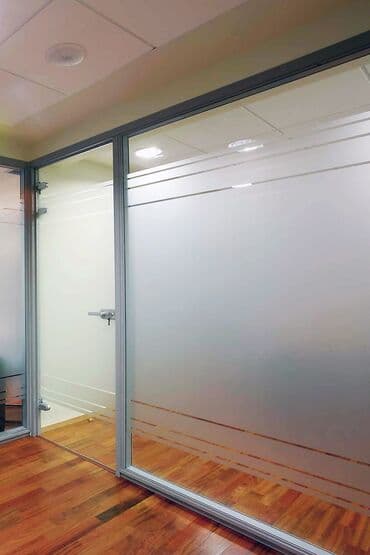 айнек эшик: Профессиональное тонирование стеклянных поверхностей для офисов и — 13