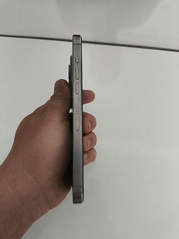 apple xs: IPhone 15 Pro Max, Б/у, 256 ГБ, Space Gray, Кабель, 83 % — 1