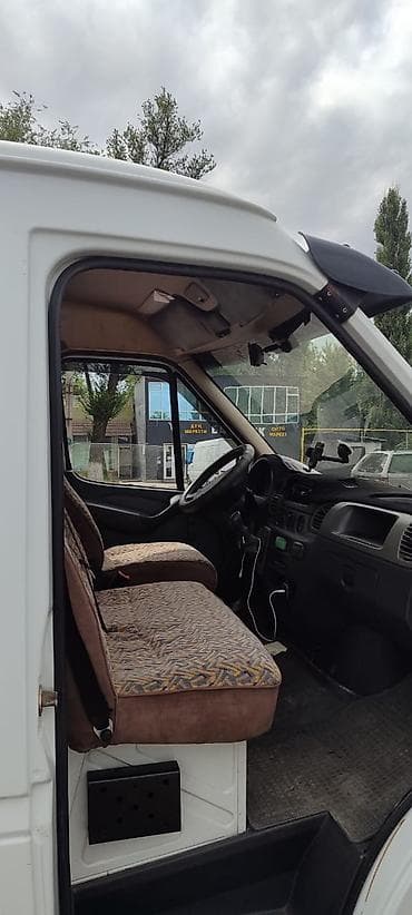 милянфан: Легкий грузовик, Mercedes-Benz, Стандарт, 3 т, Б/у — 1