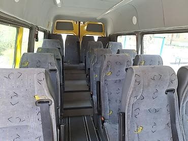 лобовой 124: Полный приводной микроавтобус Mercedes‑Benz Sprinter 4x4 (длинная — 6